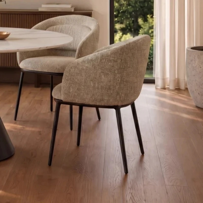 Lot de 2 chaises salle à manger en tissu beige avec accoudoirs FLORENZ