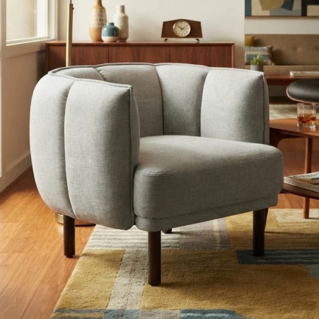 Fauteuil en tissu écru capitonné pieds hévéa WINDSOR Sofacasa